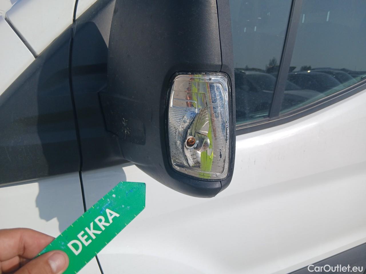  Ford  Transit FORD  / 2013 / 4P / furgón 350 96kW L2H2 Van Trend FWD MHEV #18