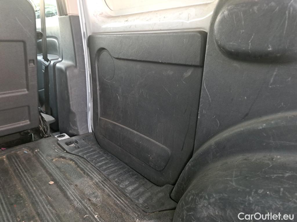  Nissan  NV200 NISSAN NV250 / 2019 / 4P / furgón 2pl 1.5dCi 70 kW (95CV) L1H1 ÓPTIMA #56