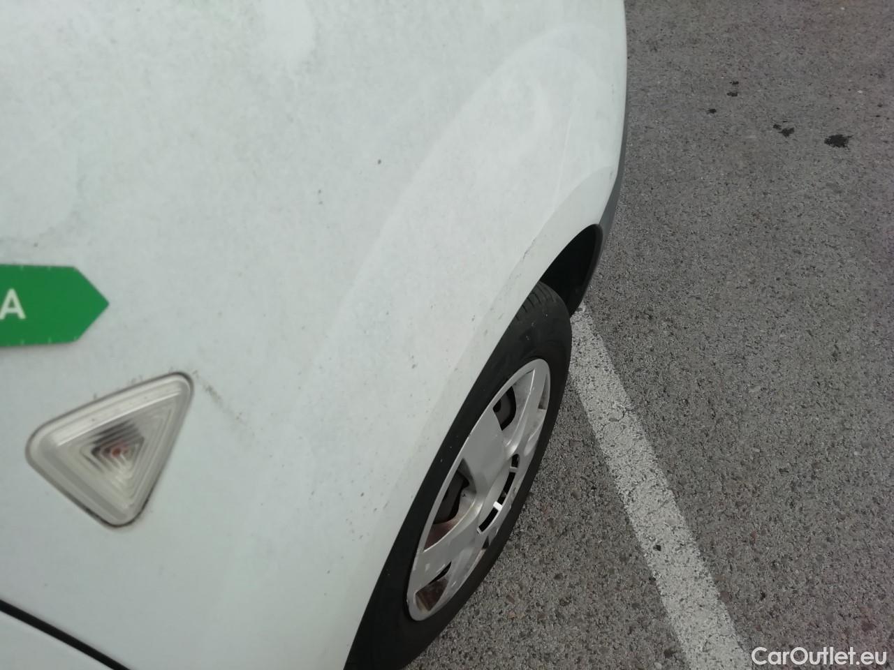  Renault  Kangoo  Profesional 1.5 dCi 70CV MT5 E4 #31