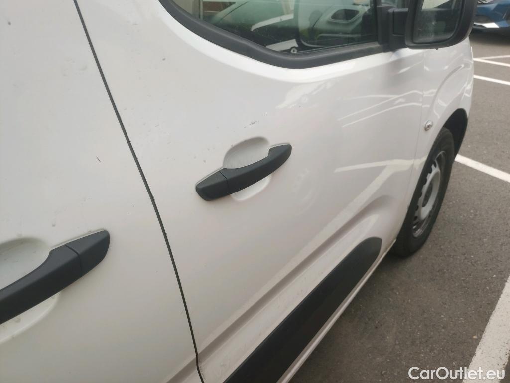  Peugeot  Partner PEUGEOT  / 2018 / 4P / furgón derivado de turismo Premium Long 1000kg BlueHDi 73kW #34