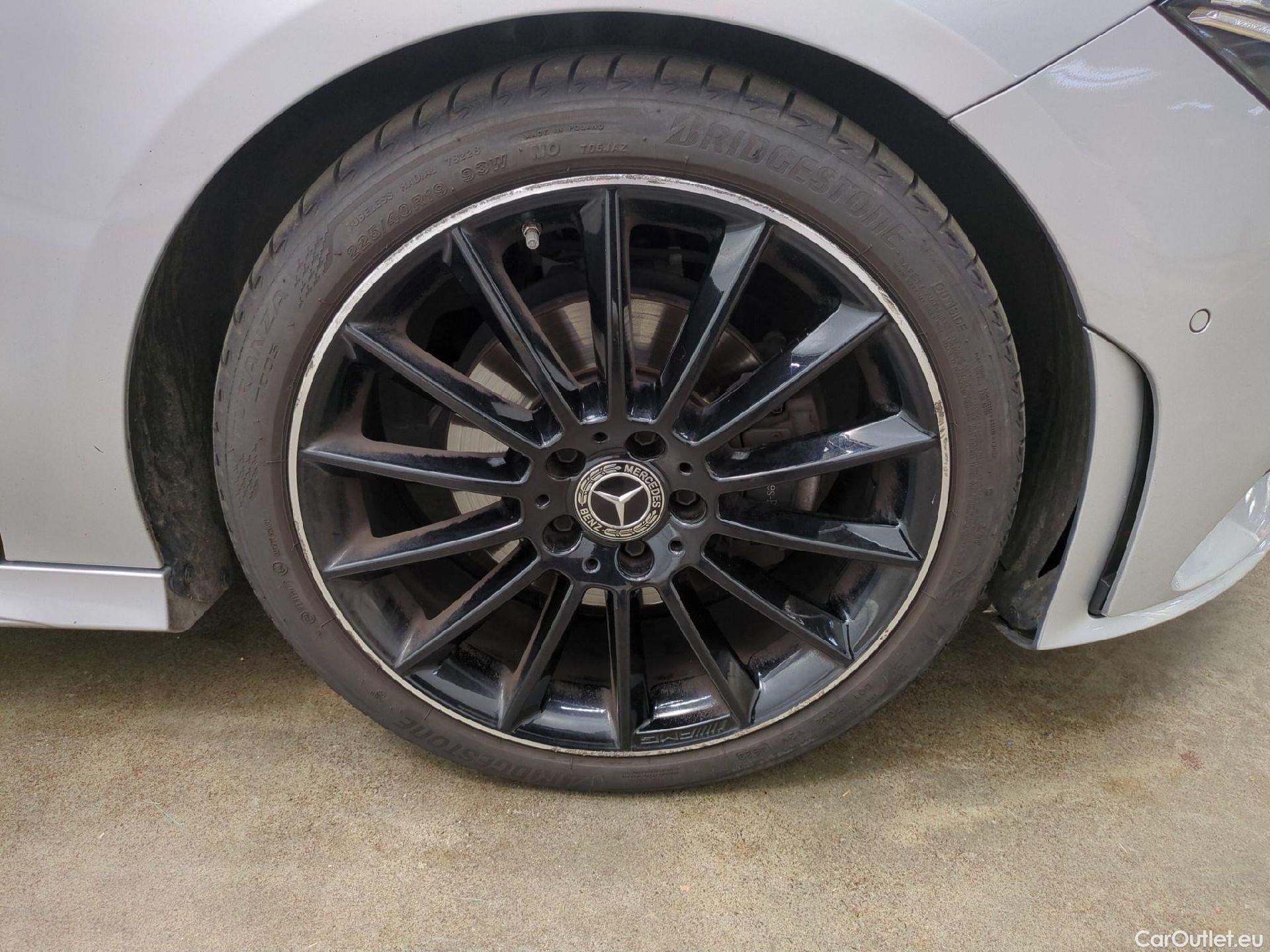  Mercedes  CLA-Klasse MERCEDES-BENZ CLA Shooting Brake / 2019 / 5P / Break CLA 180 AMG Line #16