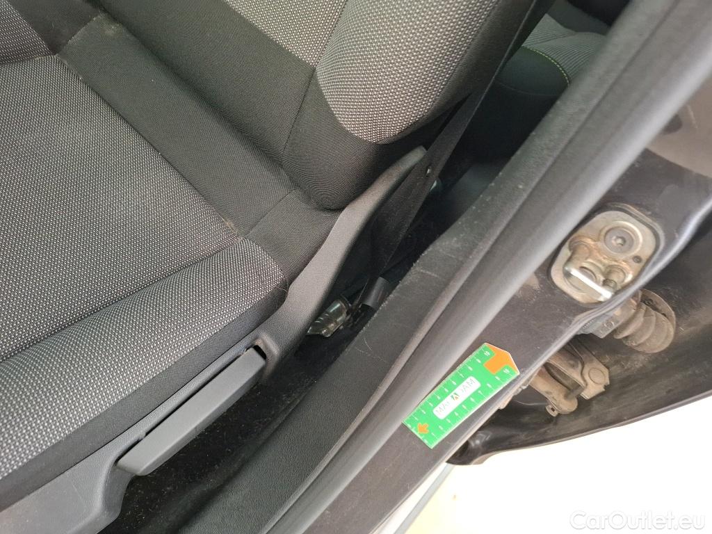  Citroen  C3  Feel Business 1.5 BlueHDI 100CV BVM5 E6dT #6