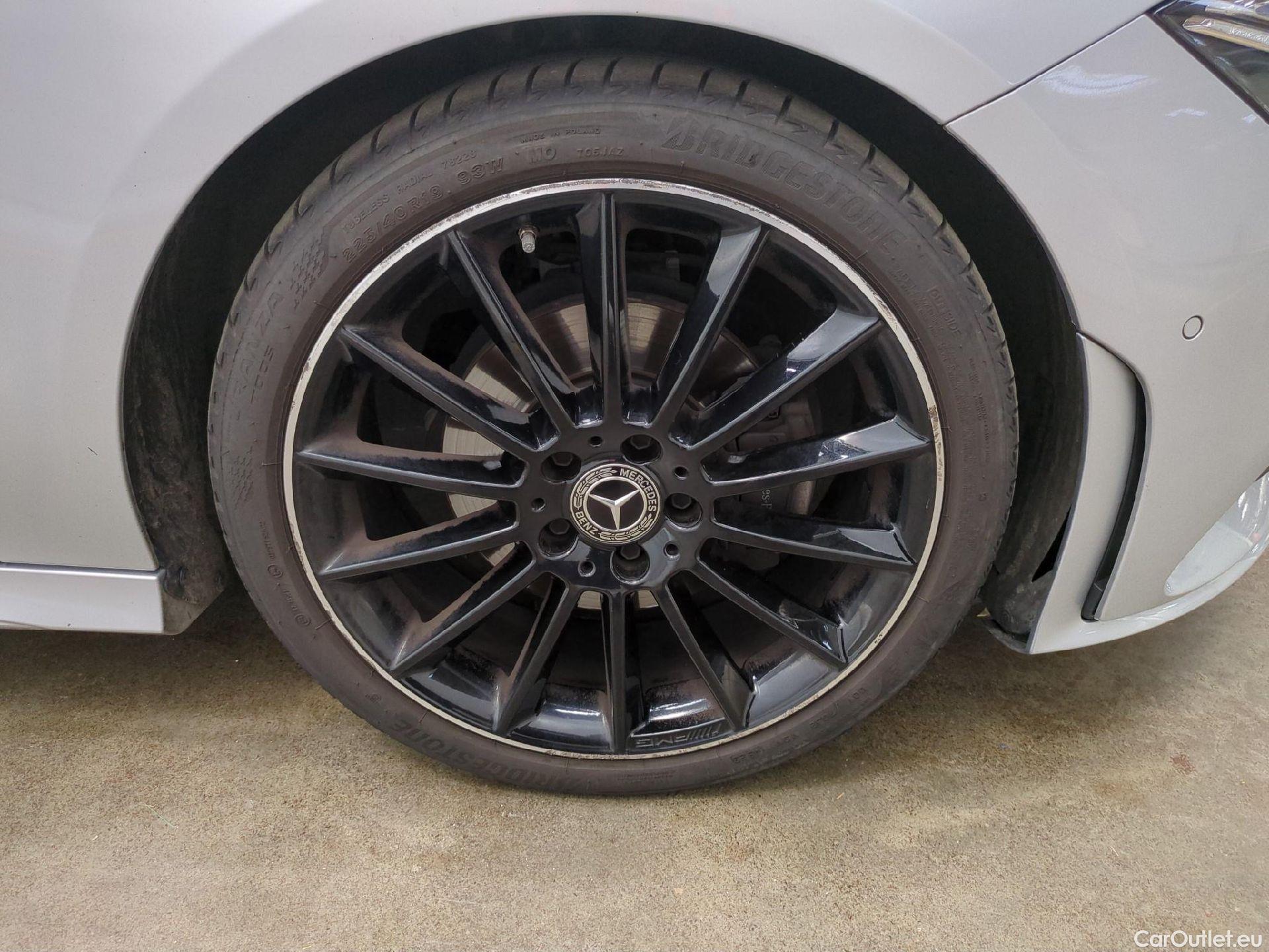  Mercedes  CLA-Klasse MERCEDES-BENZ CLA Shooting Brake / 2019 / 5P / Break CLA 180 AMG Line #15