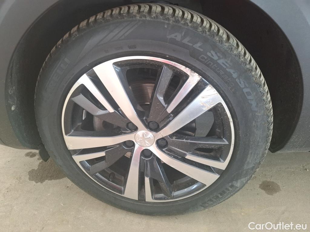  Peugeot  5008  Allure Business 1.5 HDi 130CV BVA8 7 Sieges E6d #13