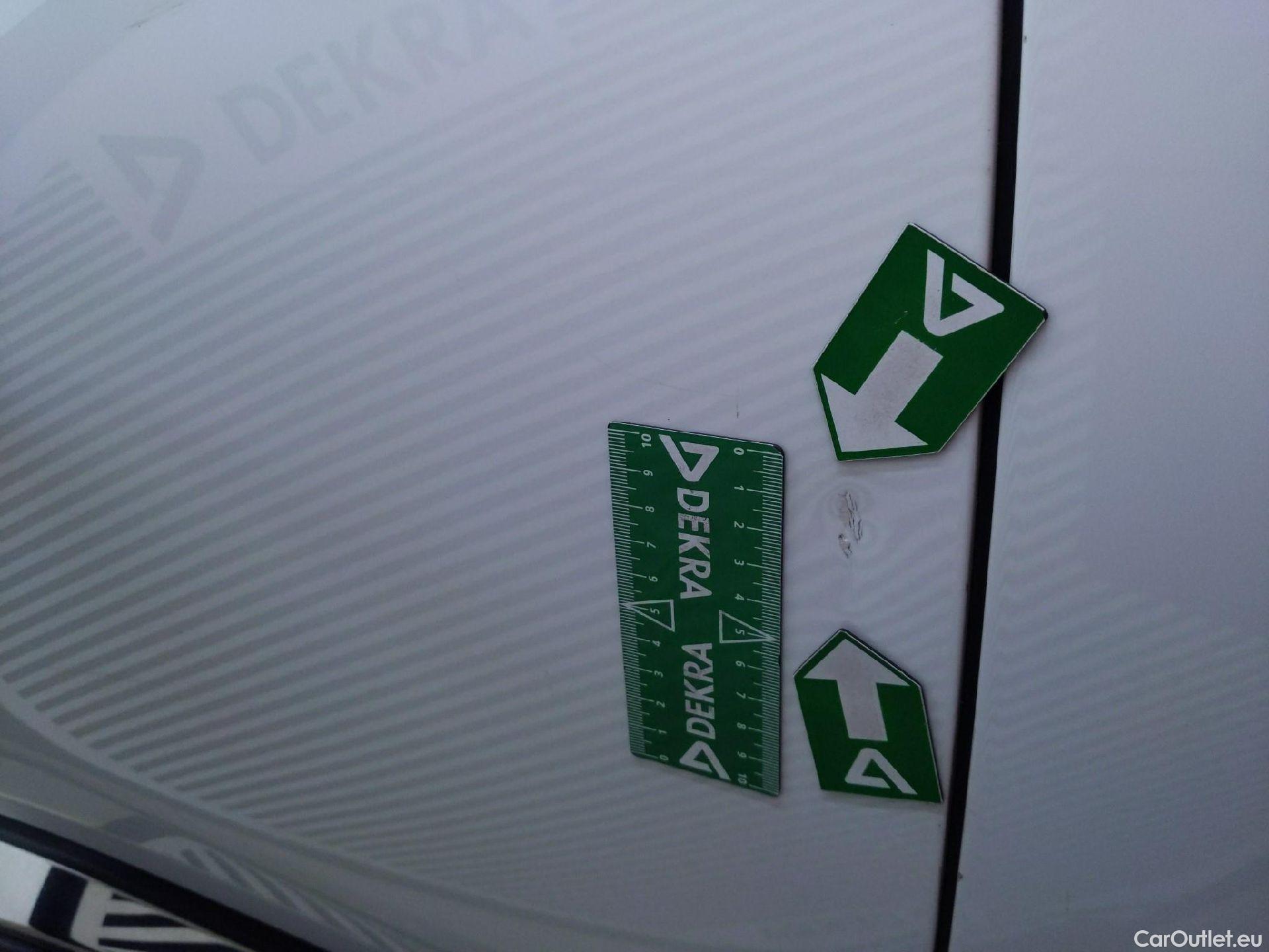  Peugeot  5008  Allure Business 2.0 HDi 180CV BVA8 E6d #22