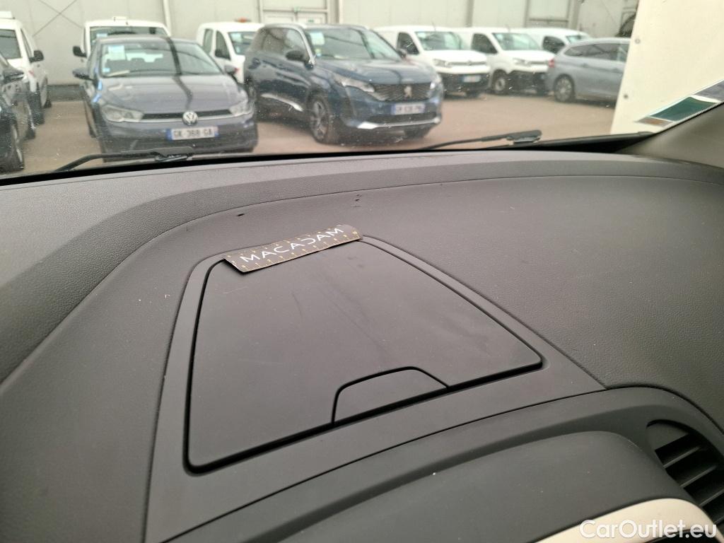  Renault  Captur  Business 1.5 dCi 90CV BVM5 E6 #1