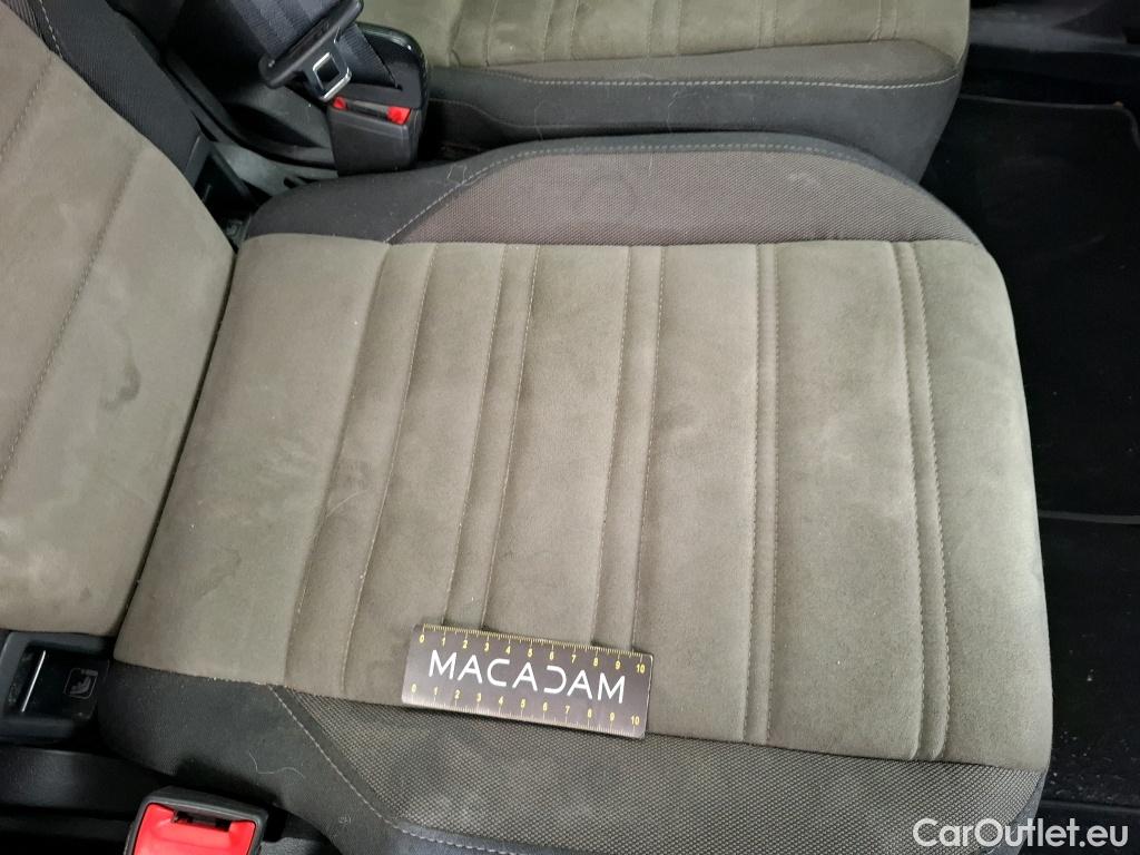  Volkswagen  Touran VOLKSWAGEN  5p Monovolume 2.0 TDI 150 DSG6 Carat BMT 7 places #68