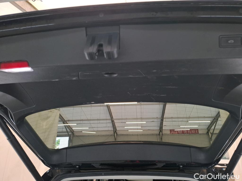  Volkswagen  Tiguan VOLKSWAGEN  Allspace / 2017 / 5P / SUV 2.0 TDI 150 DSG7 Carat #16