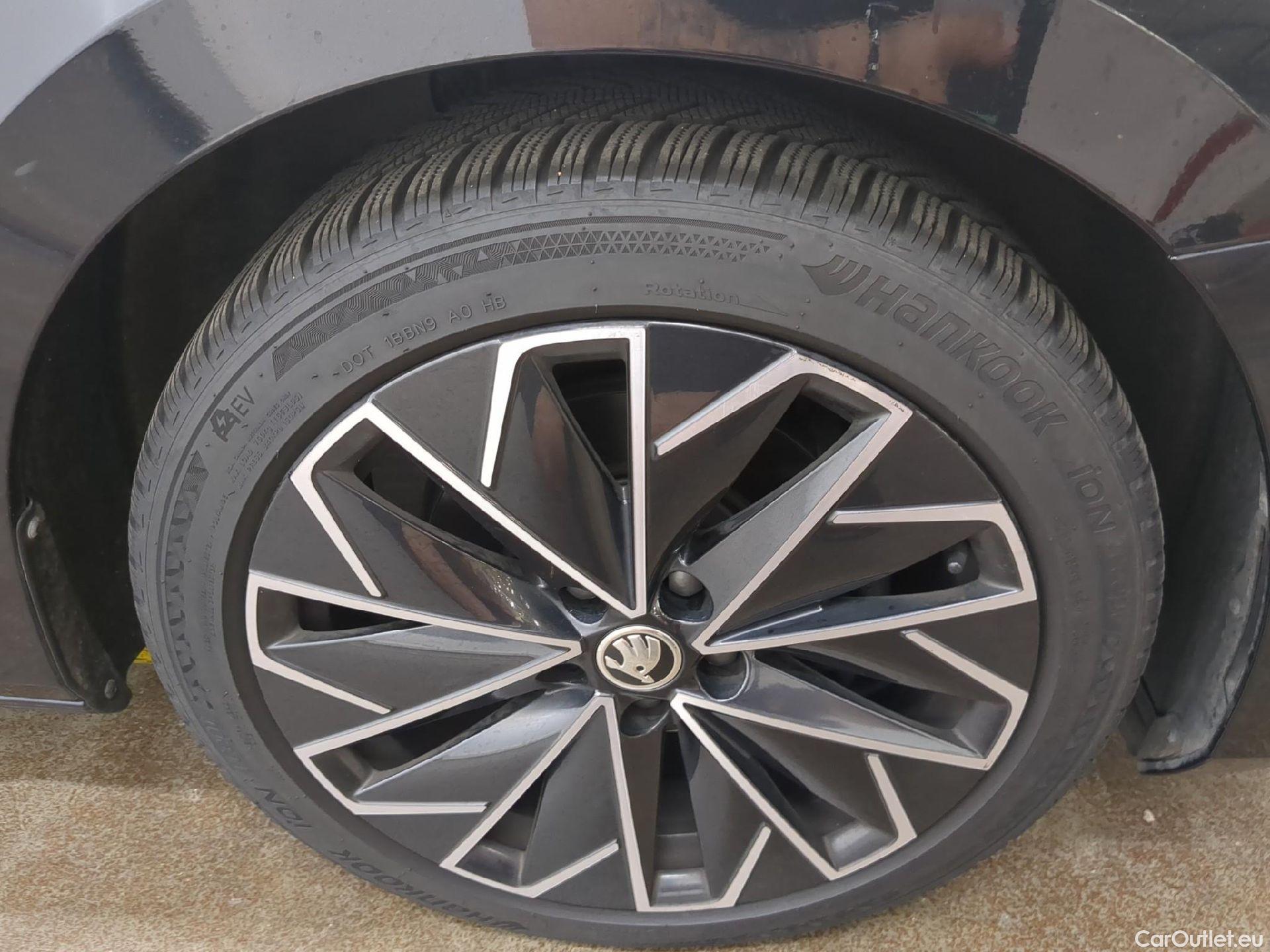  Skoda  Superb  Break L&K 2.0 TDI 200CV BVA7 E6d #8