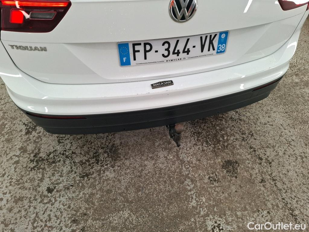  Volkswagen  Tiguan VOLKSWAGEN  / 2016 / 5P / SUV 2.0 TDI 150 DSG7 Confortline Business #3