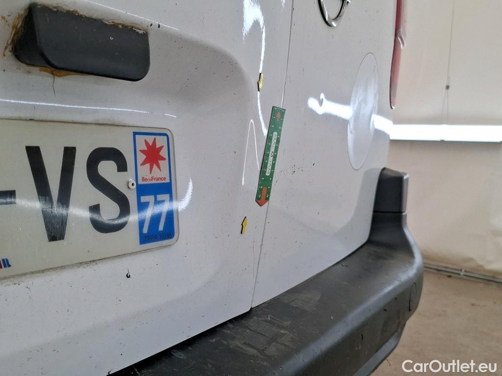  Opel  Combo OPEL  / 2018 / 4P / Fourgonnette 1.5 diesel 100chL1H1/stand CARGO PACK C #5