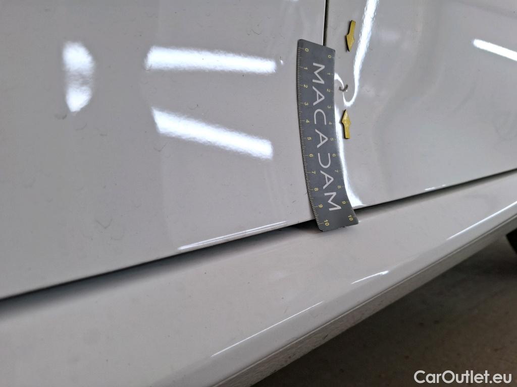  Peugeot  208  Premium 1.5 HDi 100CV BVM6 E6d #28