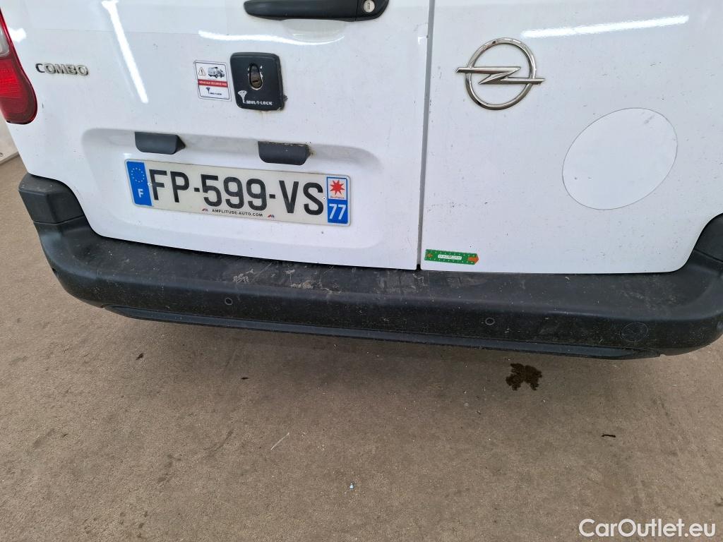  Opel  Combo OPEL  / 2018 / 4P / Fourgonnette 1.5 diesel 100chL1H1/stand CARGO PACK C #14