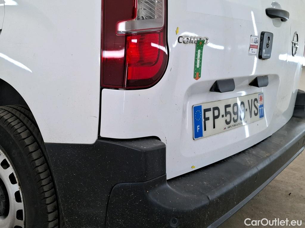  Opel  Combo OPEL  / 2018 / 4P / Fourgonnette 1.5 diesel 100chL1H1/stand CARGO PACK C #3
