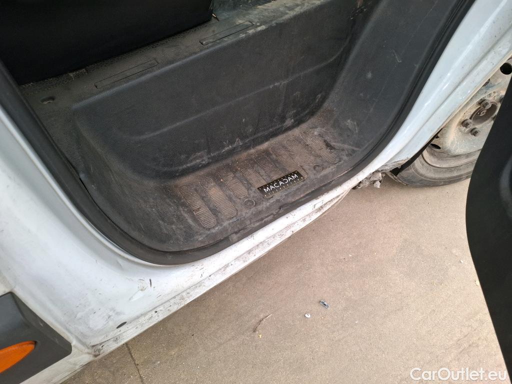  Nissan  NV400 NISSAN  VU 4p Fourgon L3H2 2.3 DCI TT 170 S/S 3500 N-Connecta #73