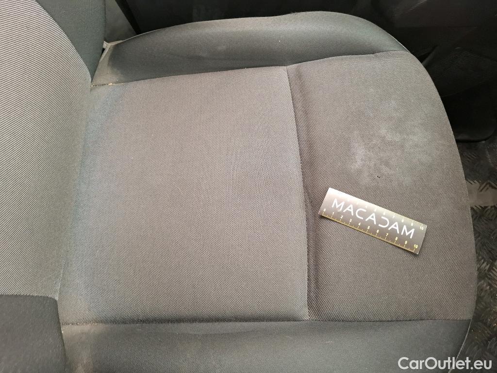 Nissan  NV400 NISSAN  VU 4p Fourgon L3H2 2.3 DCI TT 170 S/S 3500 N-Connecta #86