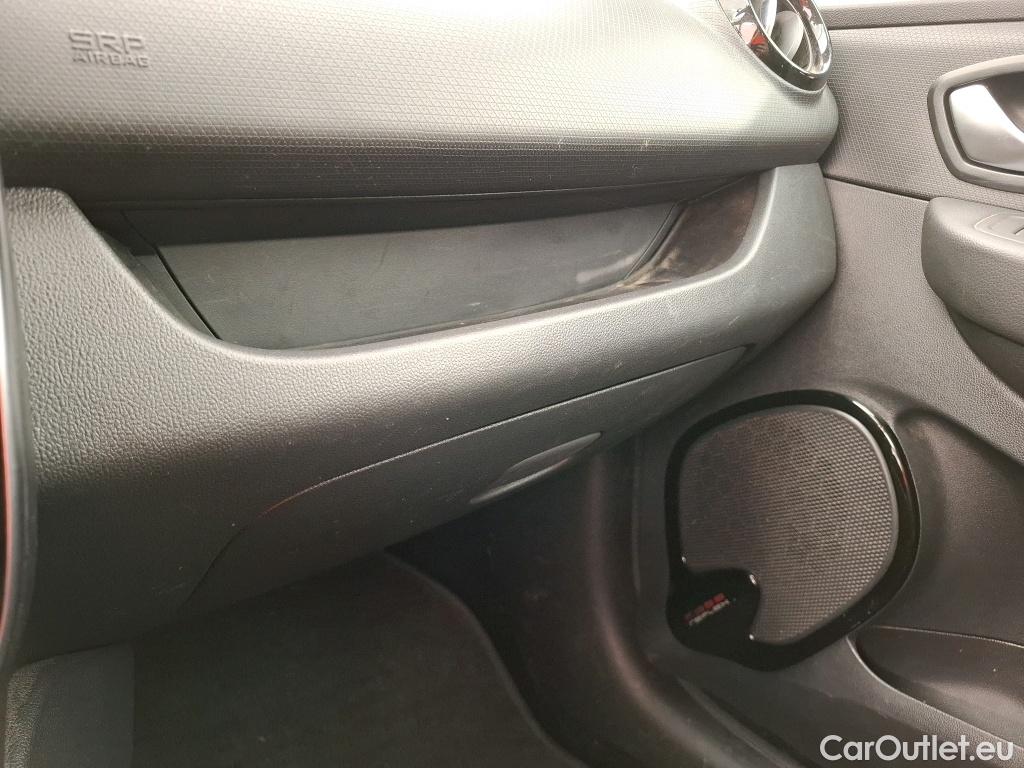  Renault  Clio  IV Air MediaNav 1.5 dCi 75CV BVM5 E6 #7