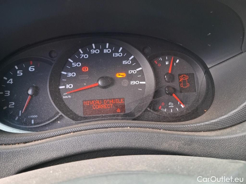  Renault  Master RENAULT  VU 4p Fourgon FG GCf Trac F3500 L2H2 Energy dCi 145 E6 #32