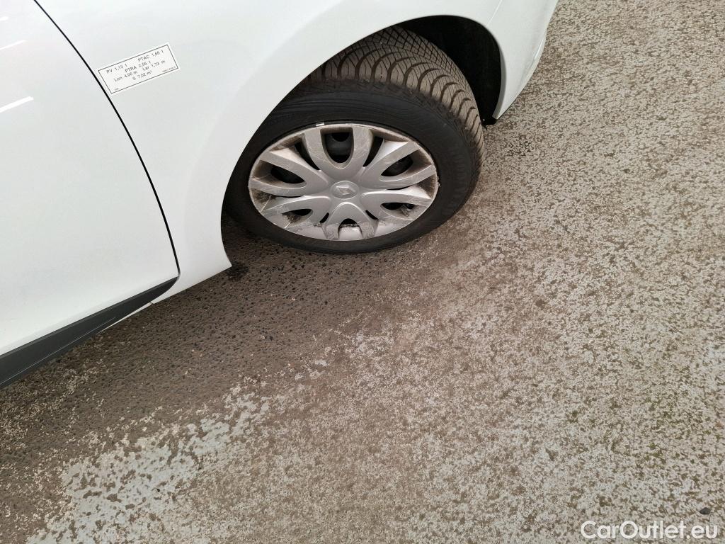  Renault  Clio  IV Air MediaNav 1.5 dCi 75CV BVM5 E6 #21