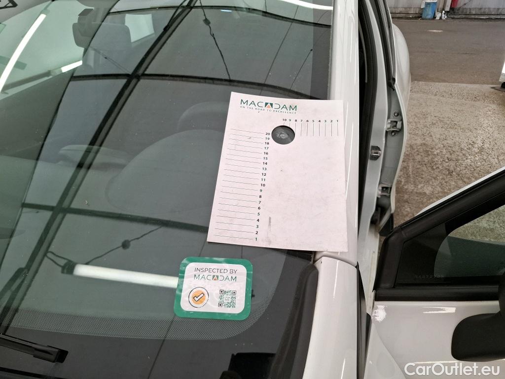  Renault  Clio  IV Air 1.5 dCi 90CV BVM5 E6 #1