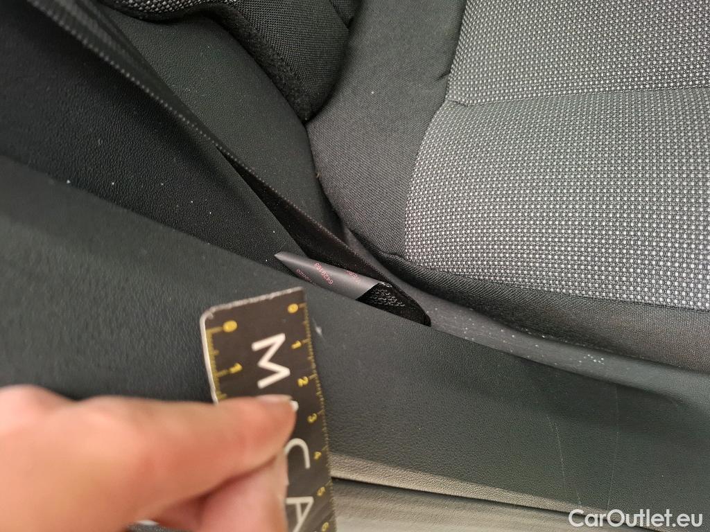  Citroen  C3 CITROEN  / 2016 / 5P / Berline PureTech 110 S&S BVM6 Shine Business #10