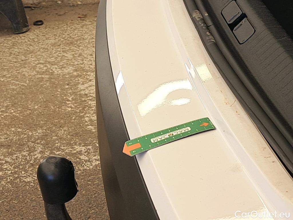  Citroen  C4  Berline Feel Pack Business 1.5 BlueHDI 130CV BVA8 E6d #3