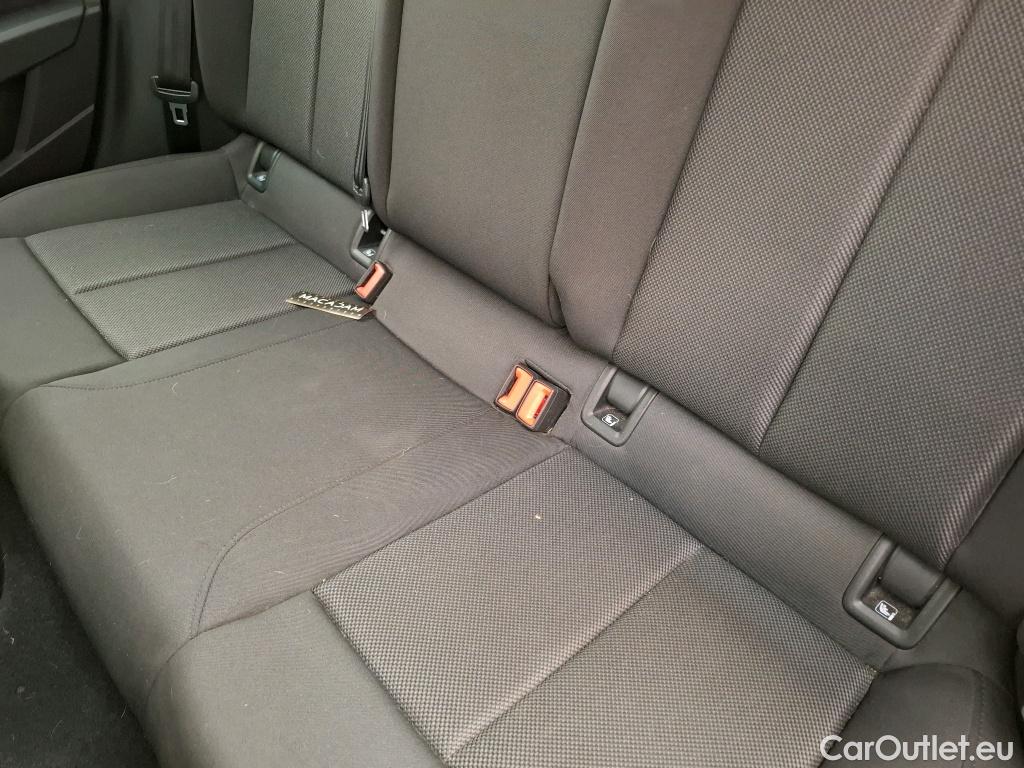  Audi  A3  Berline 35 TDI Business Line 2.0 TDI 150CV BVA7 E6d #42