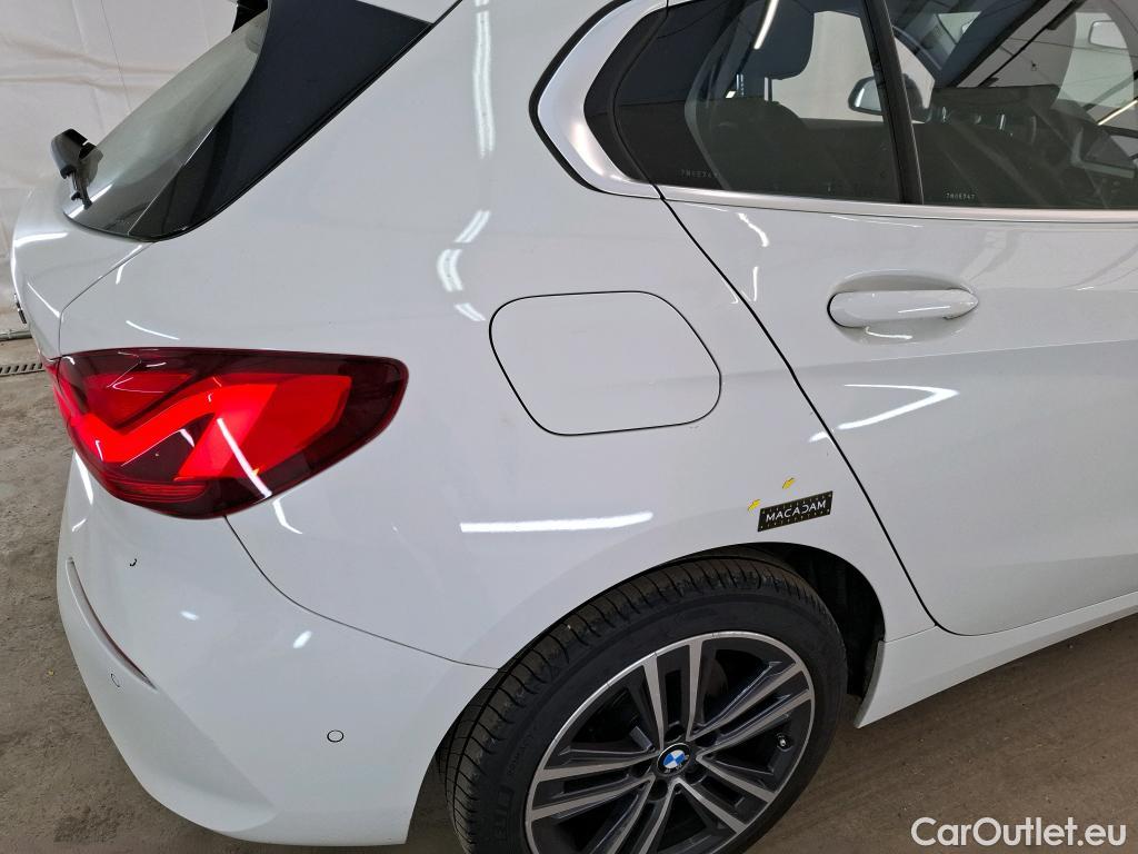  Bmw  Serie 1 BMW Série 1 / 2019 / 5P / Berline 118d Business Design #19