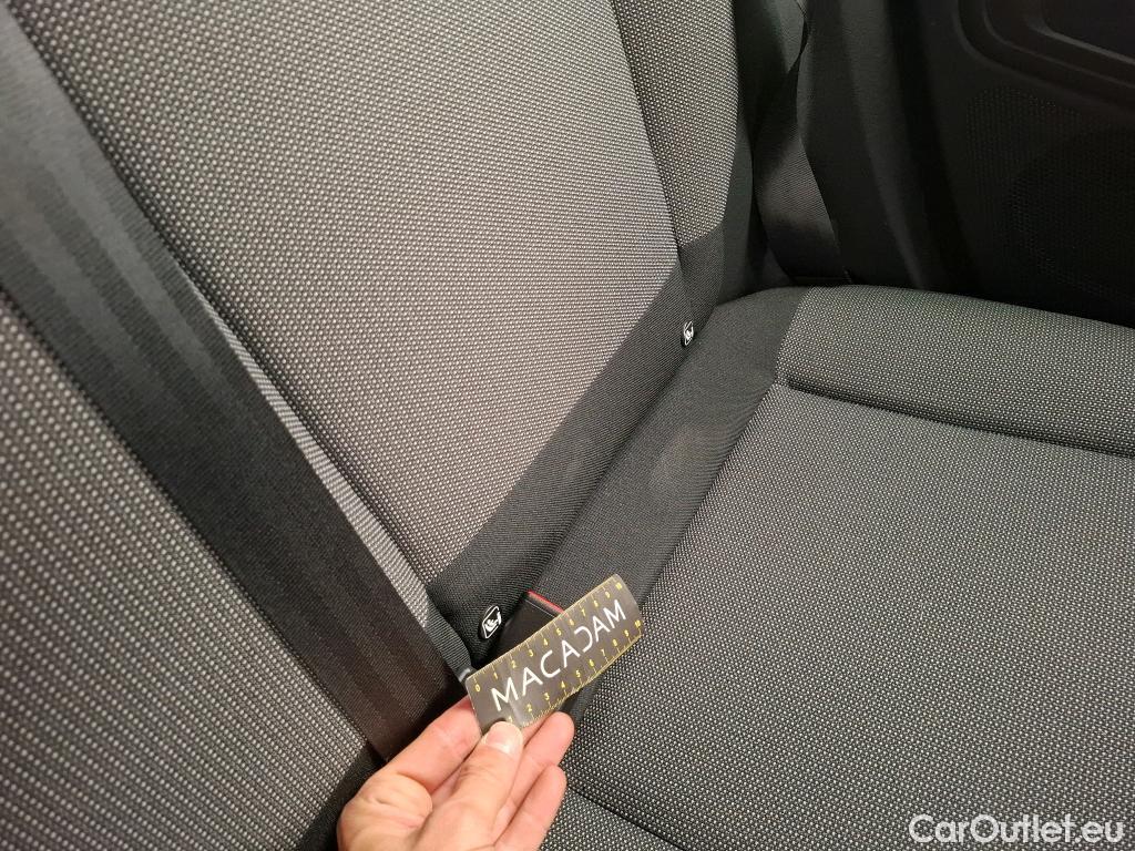  Citroen  C3 CITROEN  / 2016 / 5P / Berline PureTech 110 S&S BVM6 Shine Business #19