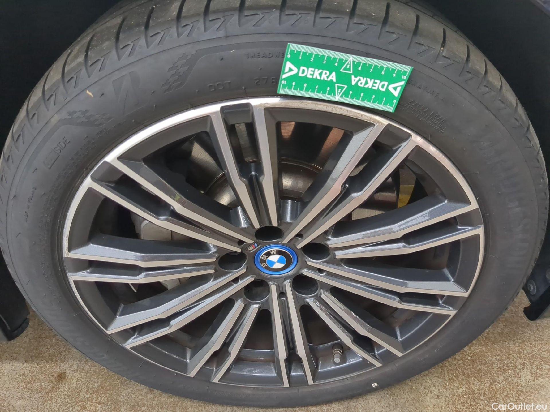  Bmw  Serie 3 BMW Série 3 Touring / 2022 / 5P / Break 330e 292ch M Sport BVA8 Hybride #3