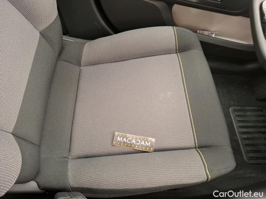  Citroen  C3 CITROEN  / 2016 / 5P / Berline PureTech 110 S&S BVM6 Shine Business #16