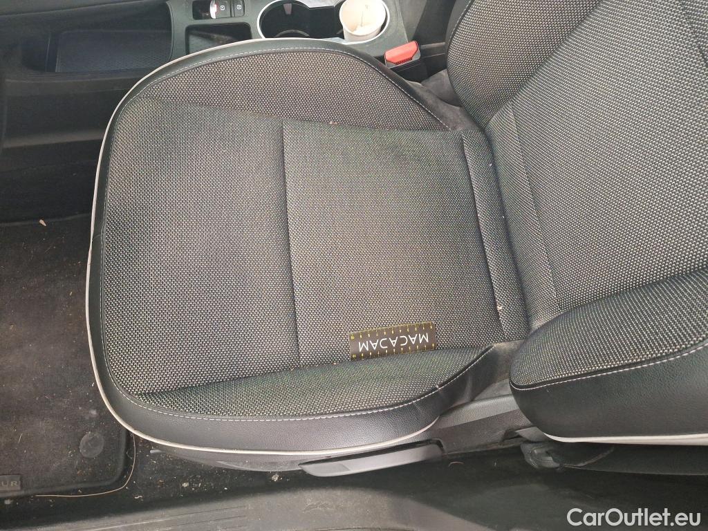 Renault  Captur  II Intens 1.6 E-TECH Plug-in 160CV BVA6 E6d #2