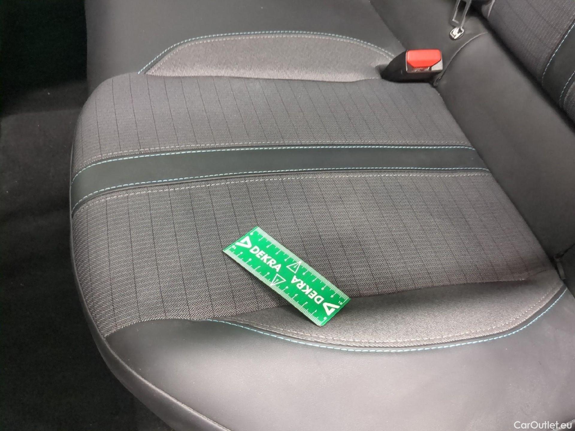  Peugeot  208  Allure Business 1.2 PureTech 100CV BVA8 E6d #9