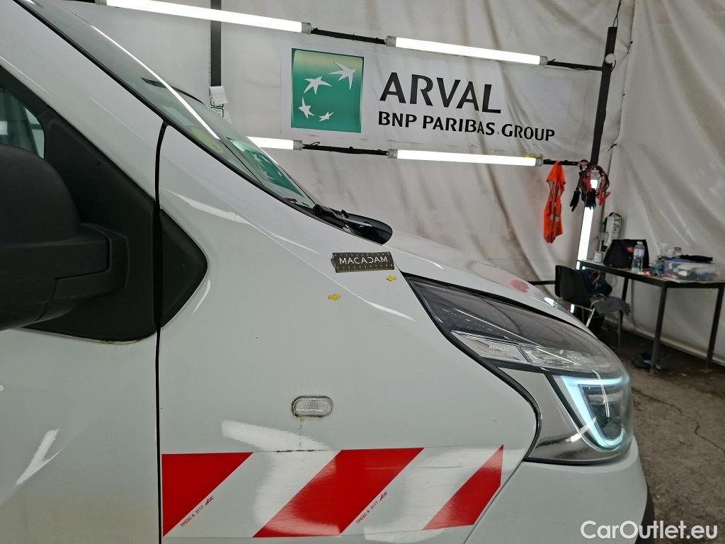  Renault  Trafic  Fourgon Grand Confort L1H1 1000 1.6 dCi 145CV BVA6 E6dT #18