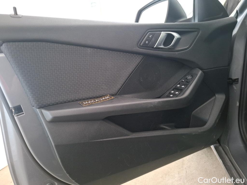  Bmw  Serie 1 Série 1 Berline 116 d Business Design 1.5 115CV BVA7 E6d #1