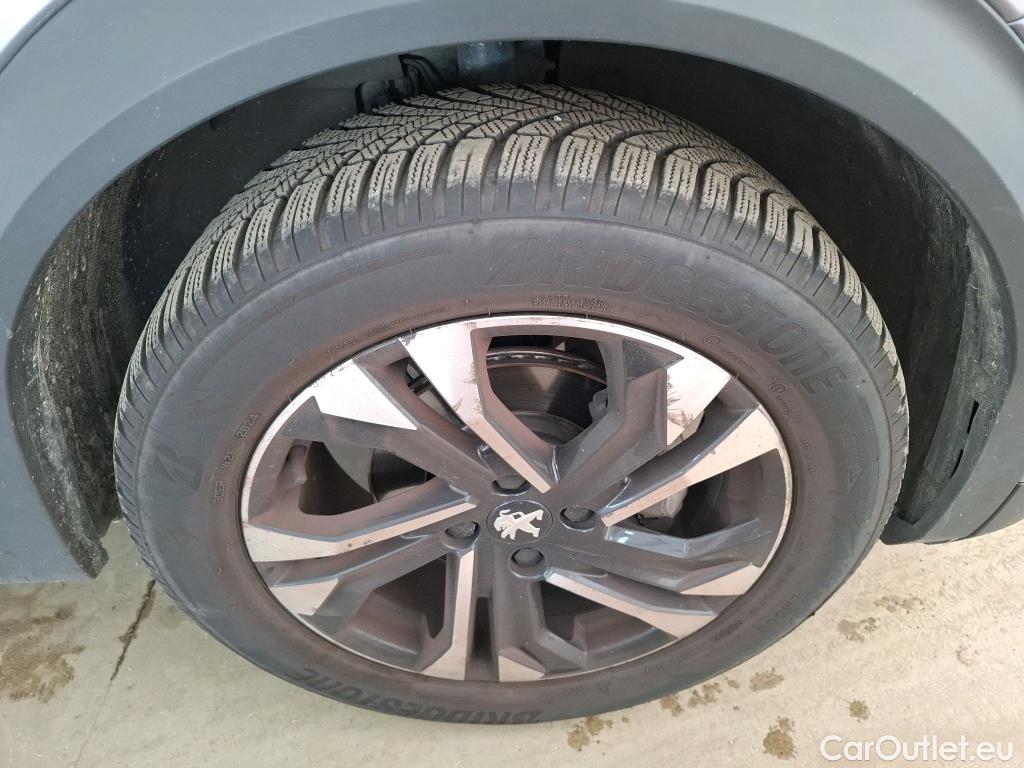  Peugeot  2008  Allure Business 1.5 HDi 110CV BVM6 E6d #47
