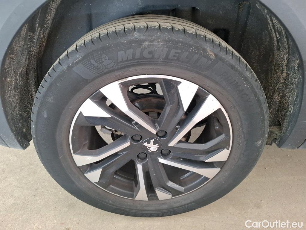  Peugeot  2008  Allure Business 1.5 HDi 110CV BVM6 E6d #44