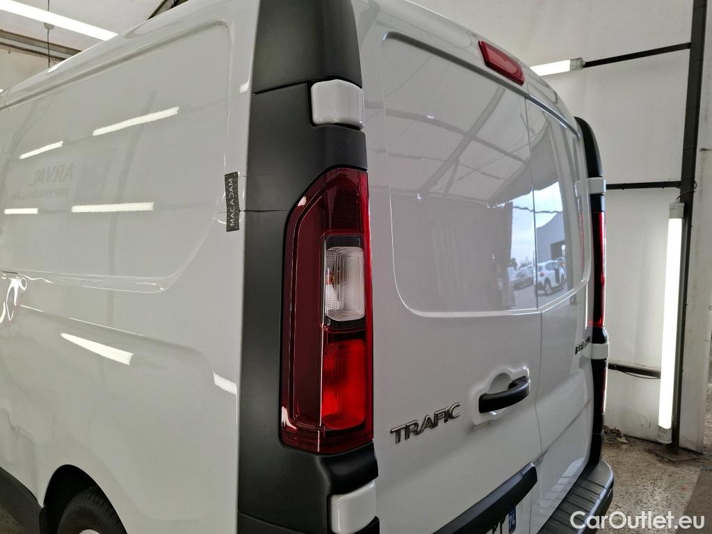  Renault  Trafic RENAULT  VU 4p Fourgon FG GCF L2H1 1300 dCi 120 #19
