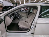  Volkswagen  Passat VARIANT 2.0 TDI SCR DSG  6 #9