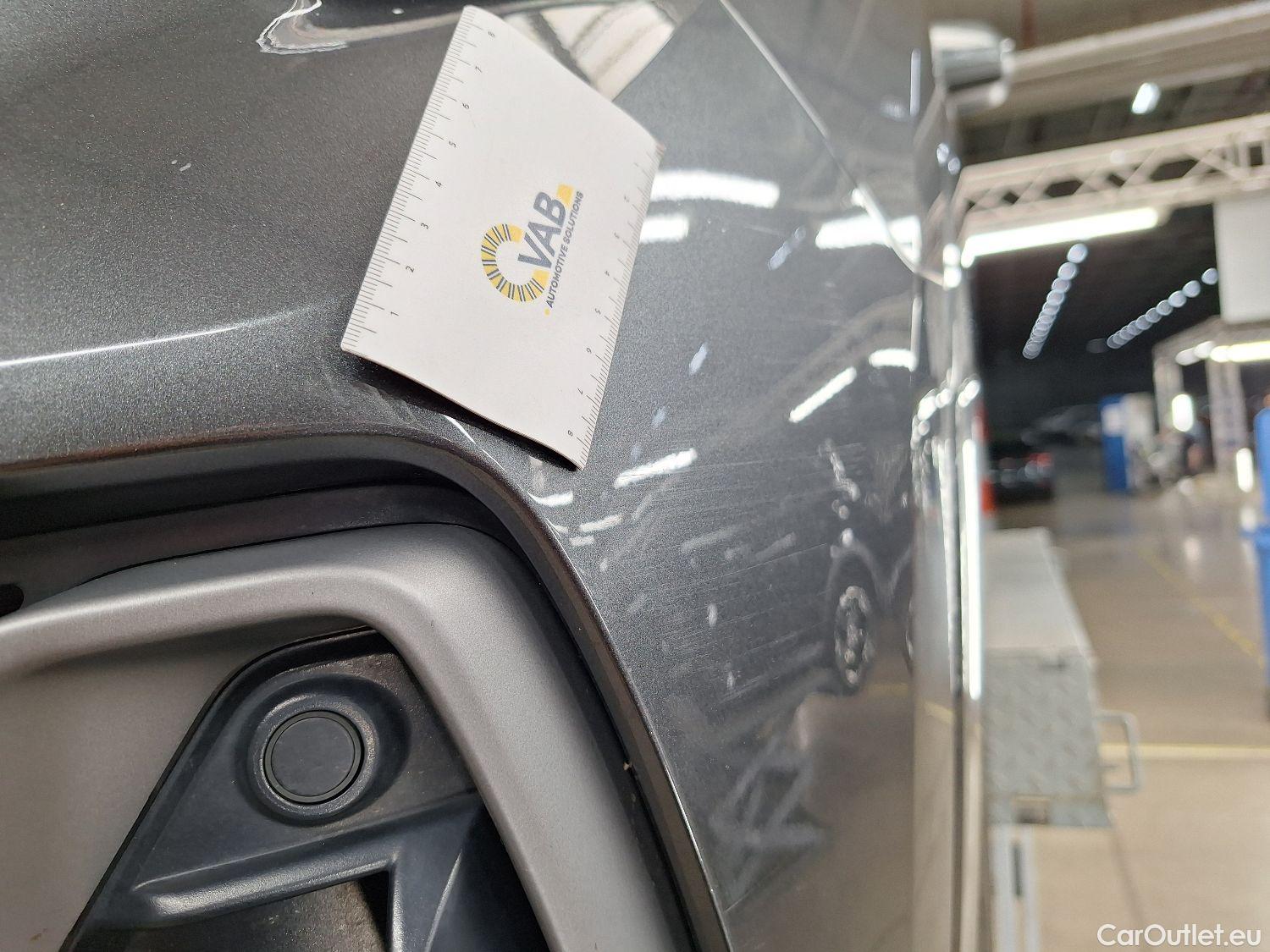  Audi  Q3 Audi,  '18 PHEV, Audi  45 TFSI e S tronic S Line 5d #3