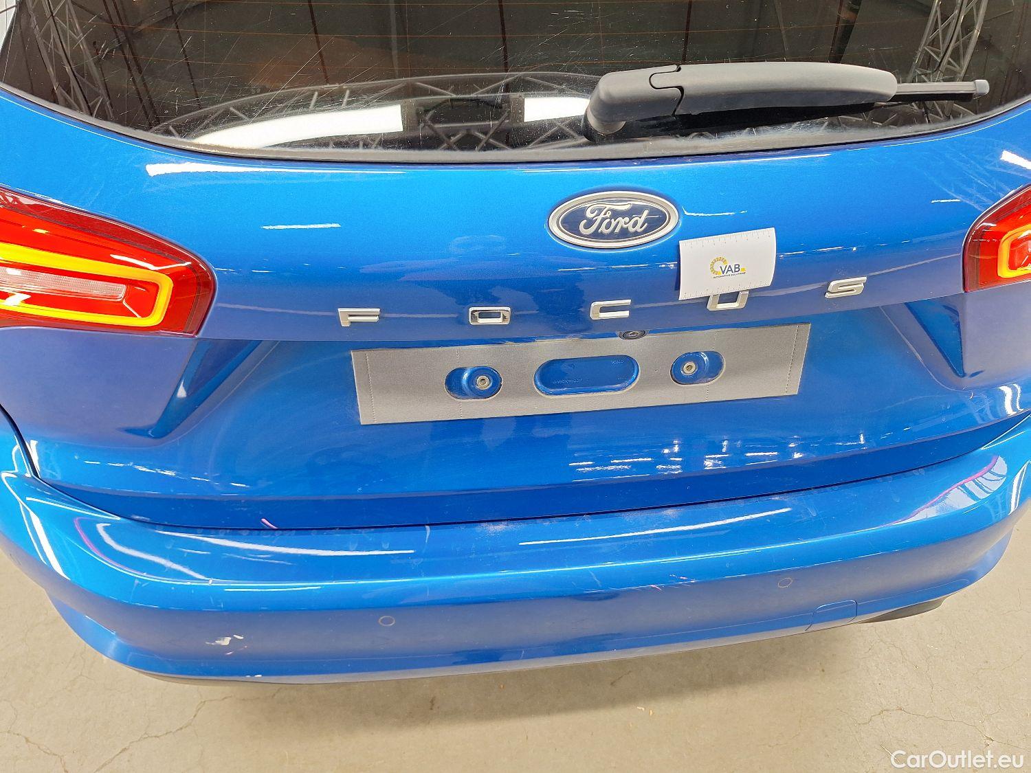  Ford  Focus Ford,  SW '18, Ford  Clipper 1.5i EcoB. 110kW Aut. Titanium  #26