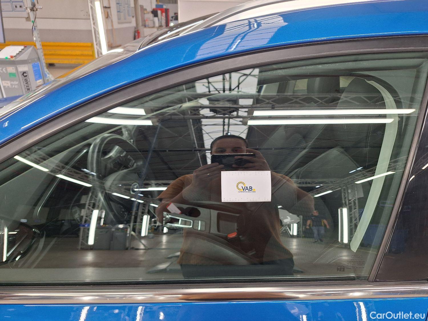  Ford  Focus Ford,  SW '18, Ford  Clipper 1.5i EcoB. 110kW Aut. Titanium  #31