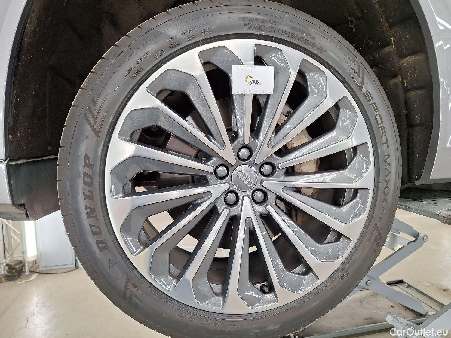  Audi  E-TRON Audi,  '19 BEV, Audi  55 Quattro Advanced 5d #17