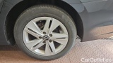  Volkswagen  Golf  2.0 TDI SCR 85kW Life Variant #10