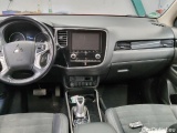  Mitsubishi  Outlander 2.4 4WD PLUG-IN HYBRID  91 #3
