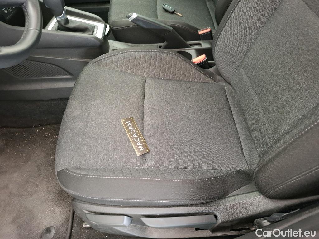  Renault  Clio  V Business 1.6 E-TECH Hybrid 140CV BVA6 E6d #18