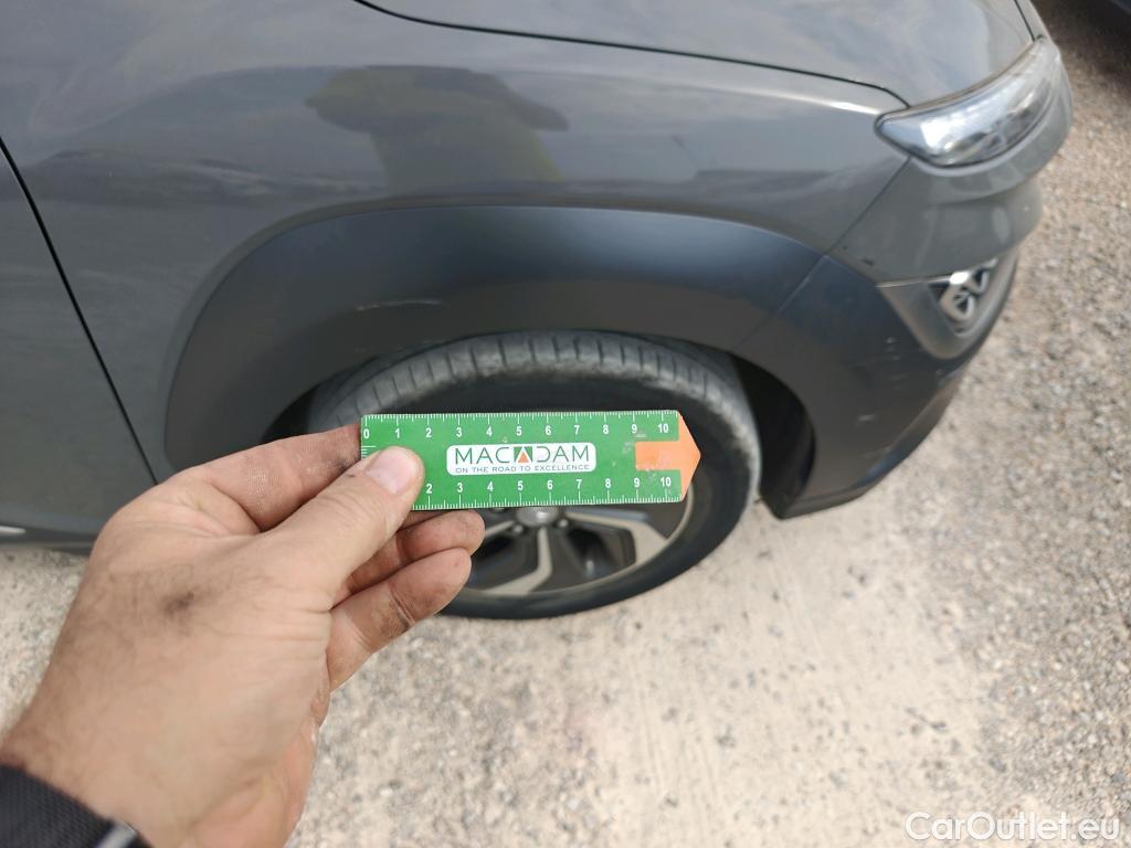  Land Rover  Discovery HYUNDAI Kona / 2020 / 5P / todoterreno 1.6 GDI HEV Tecno 2C DCT #44