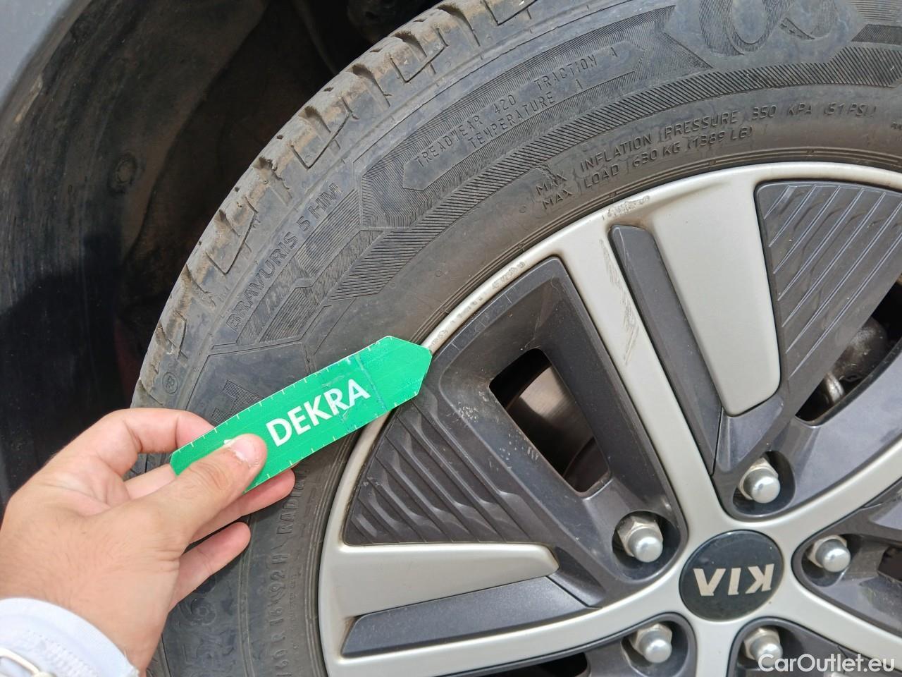 KIA  Niro  Drive 1.6 105CV AT6 E6dT #11