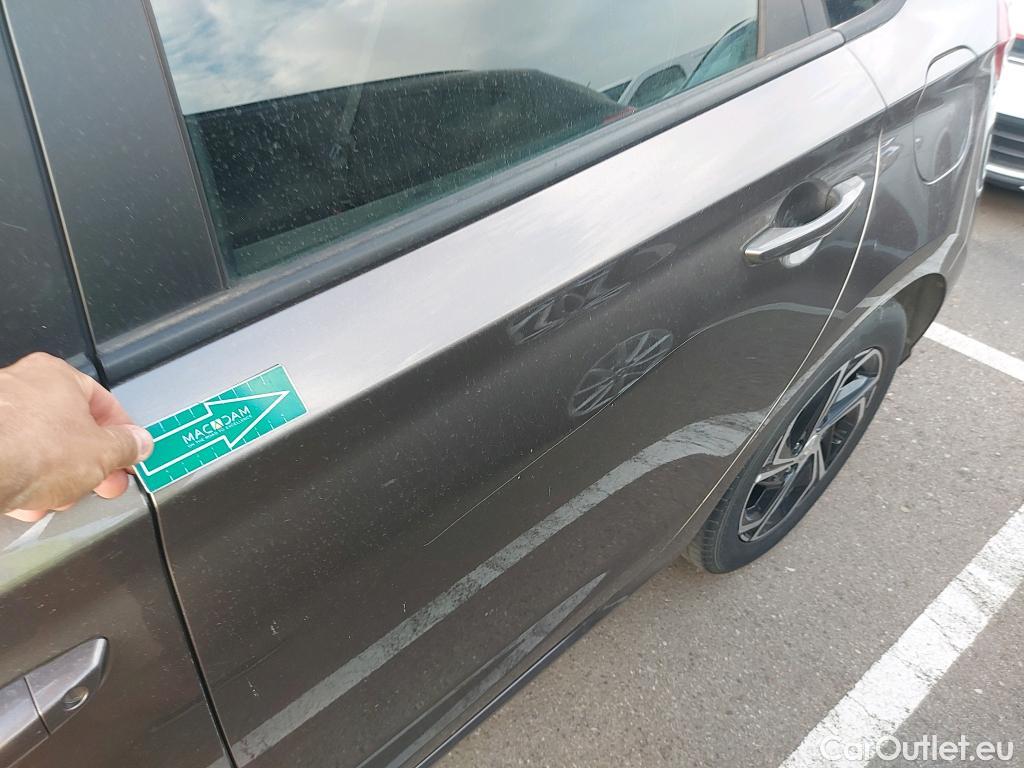  Land Rover  Discovery HYUNDAI i30 / 2020 / 5P / berlina con portón 1.0 TGDI Klass #6