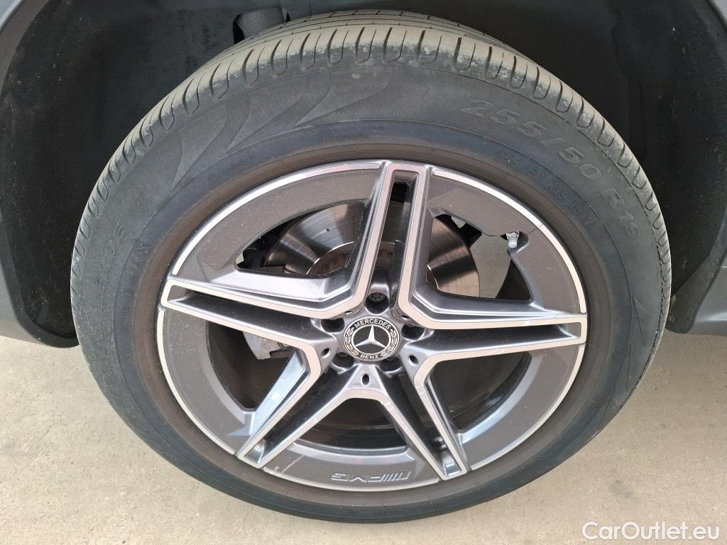  Mercedes  G-Klasee MERCEDES-BENZ GLC Coupe / 2019 / 5P / Coupé 2.0 GLC 300 DE AMG LINE 4MATIC #35